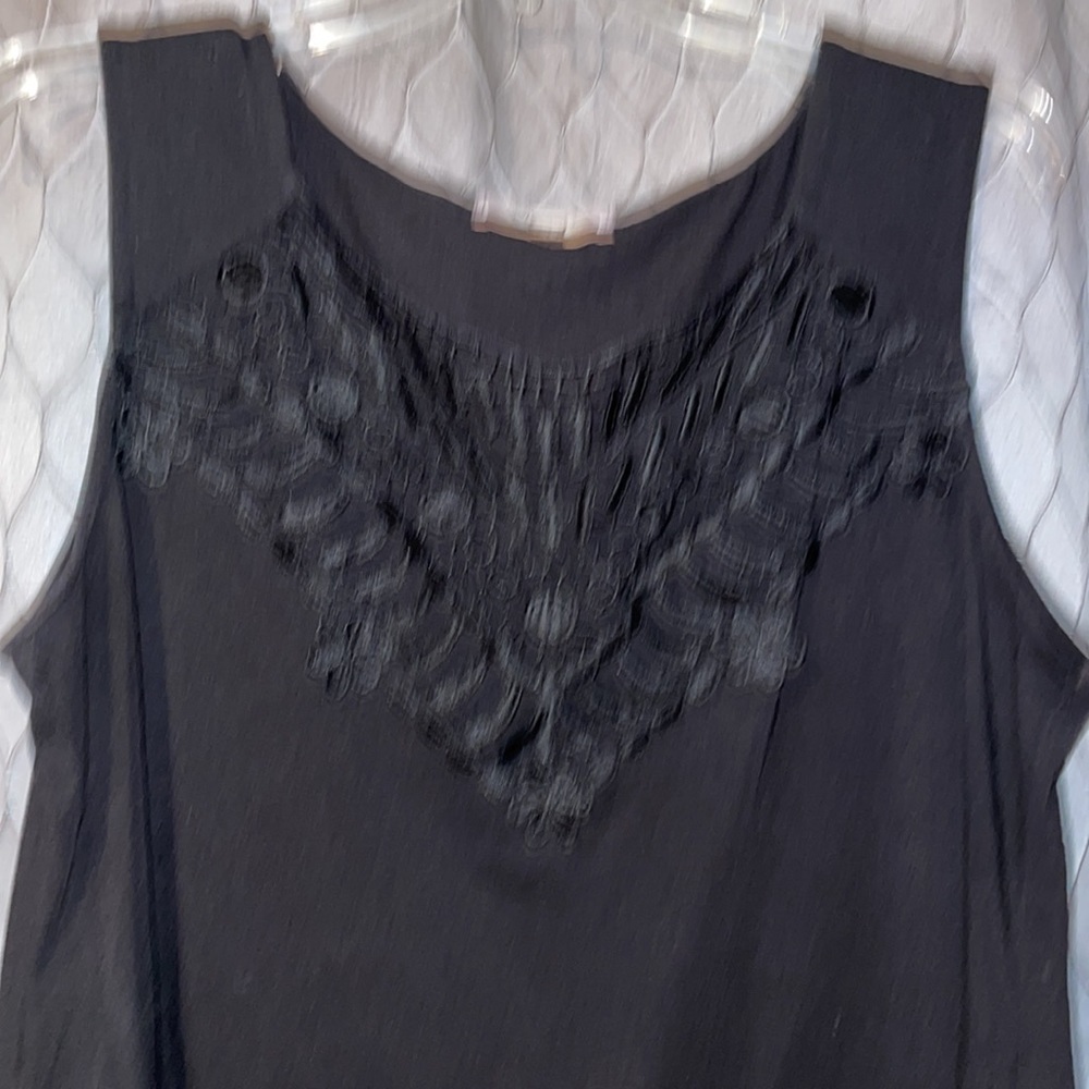 Crochet front tank - Picture 2 of 2